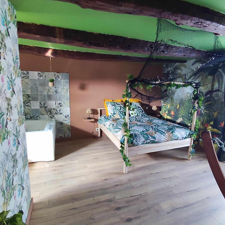 L'Evasion Jungle Apartment Saint-Pierre-de-Plesguen Exterior foto