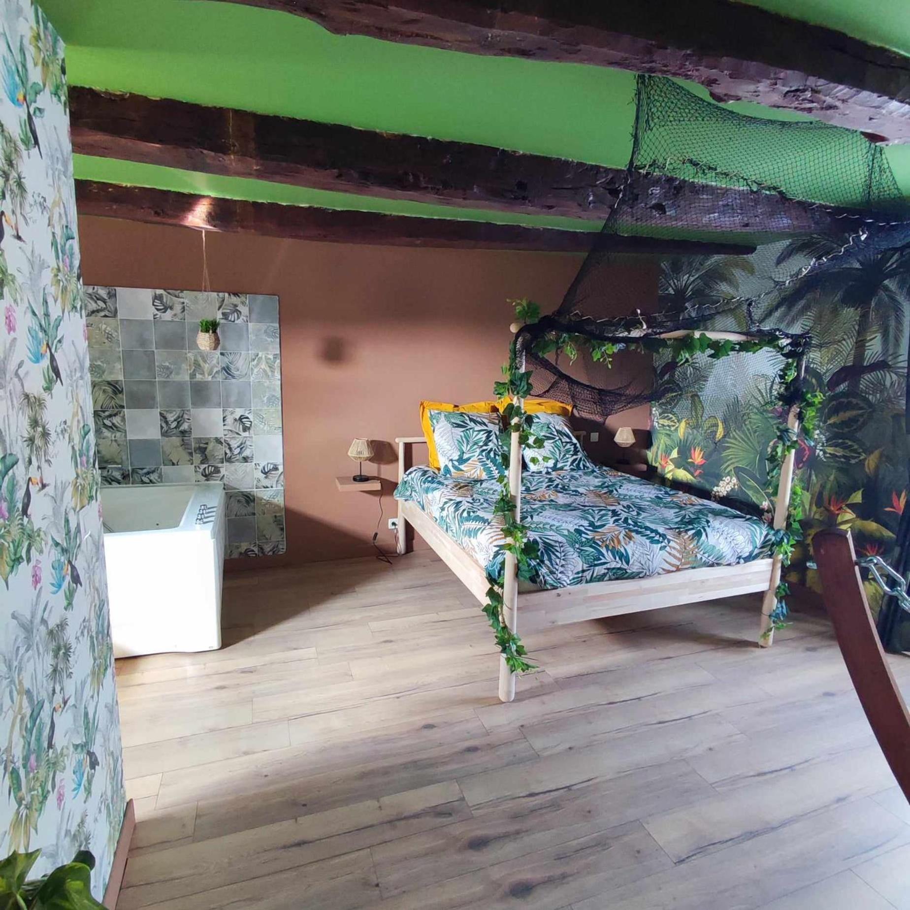 L'Evasion Jungle Apartment Saint-Pierre-de-Plesguen Exterior foto