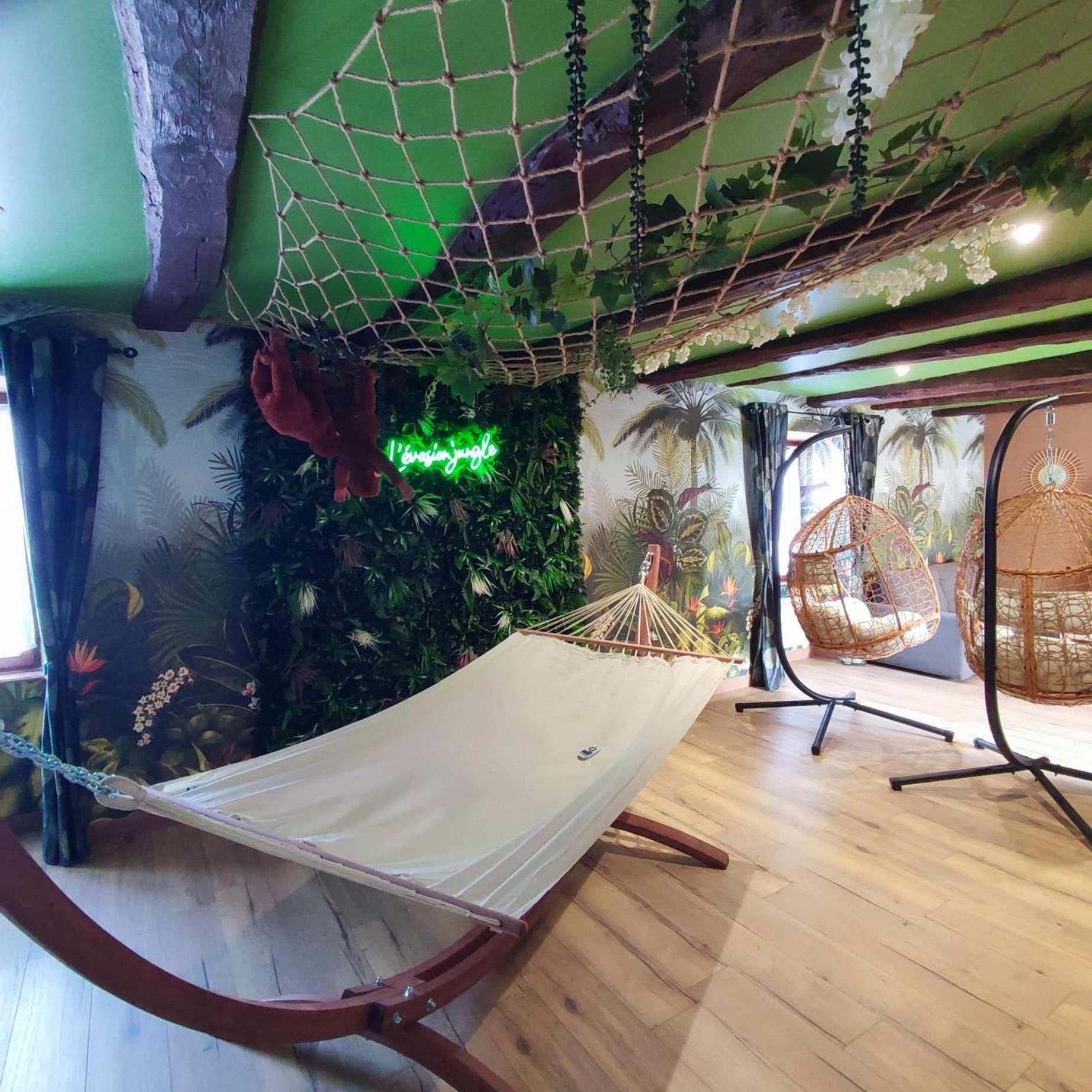 L'Evasion Jungle Apartment Saint-Pierre-de-Plesguen Exterior foto